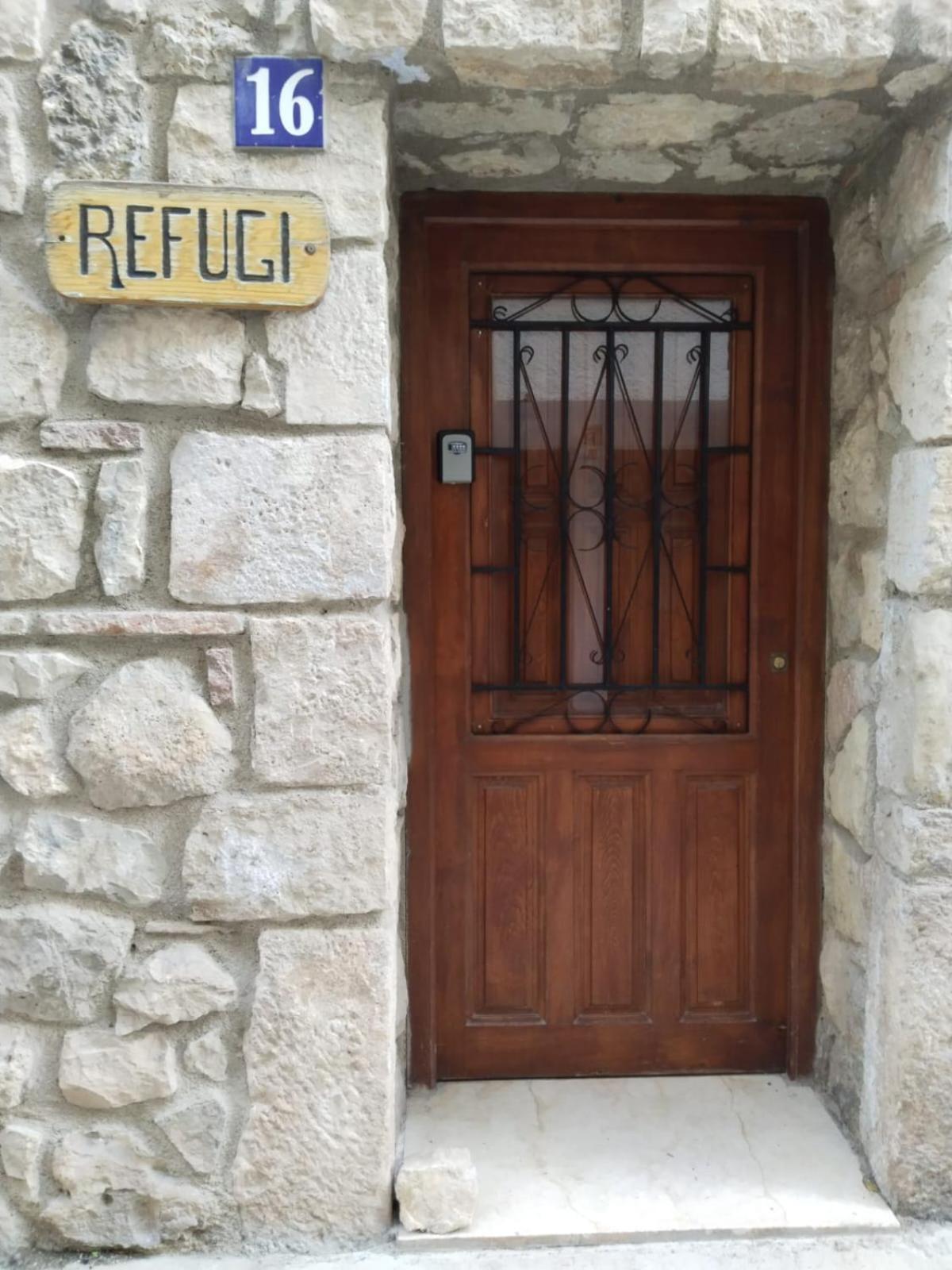 El Refugi Hostel Arboli Exterior photo